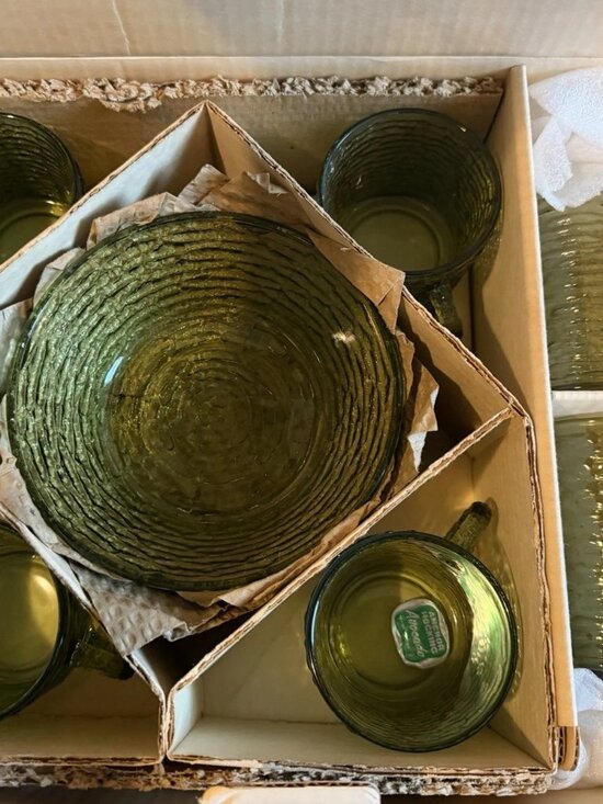 Anchor Hocking Other - VTG Anchor Hocking Soreno 20pc Luncheon Set - Avocado Green